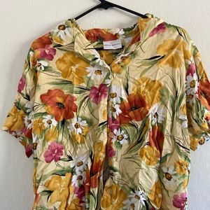 Floral Button Up💐